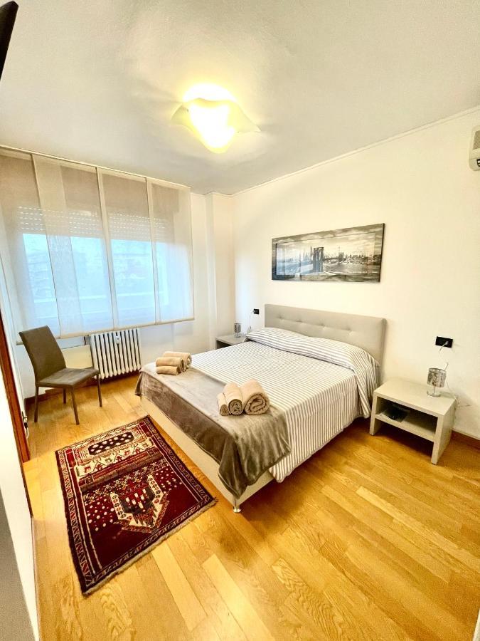 Apartment Donatello Местре Екстер'єр фото